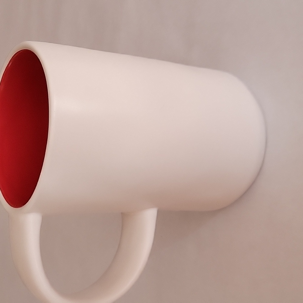 Pair of Christmas Tree Merry Mugs From The Artisan Collection - Picture 2 of 6